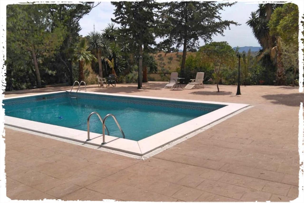 Cortijo Casas Viejas Villa Malaga Exterior photo